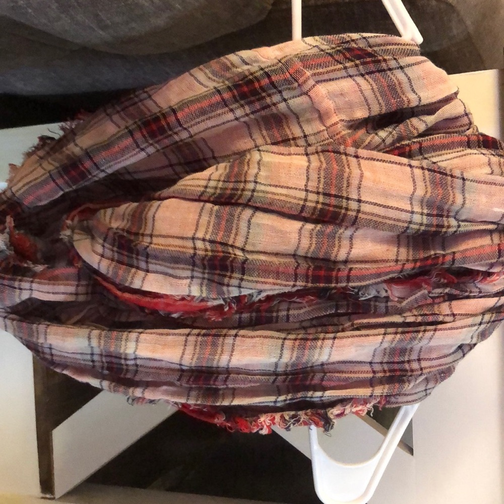 reversible scarf - Picture 2 of 2